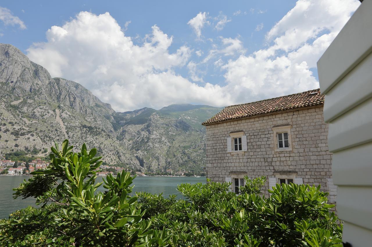 Seven Hills Duplex Eco-Cottage Kotor Exterior photo